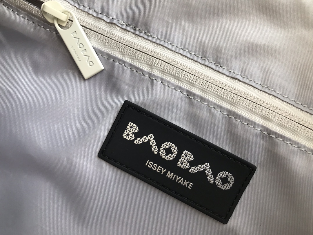 바오바오 바오바오 하이커 토트백 레플리카 37번 이미지 - Bag | 세미샵 레플리카 사이트