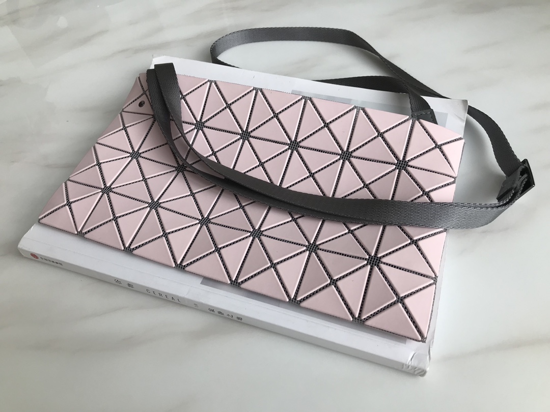 바오바오 바오바오 루센트 크로스백 레플리카 11번 이미지 - Bag | 세미샵 레플리카 사이트