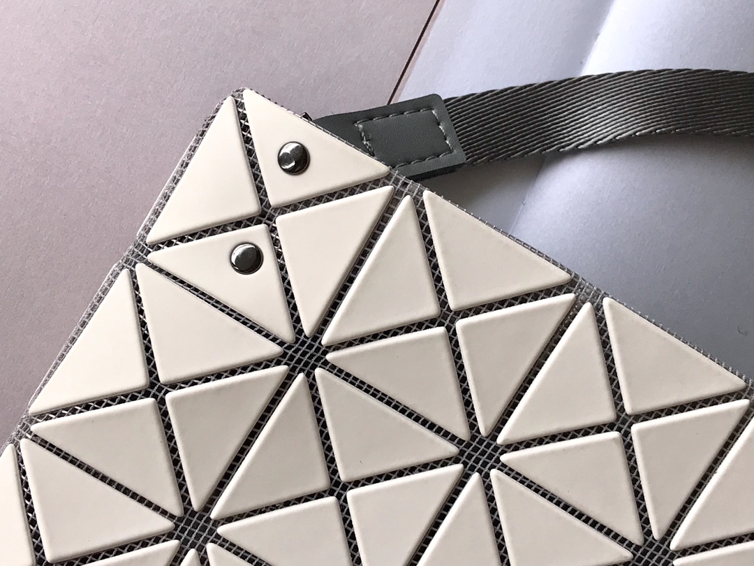 바오바오 바오바오 루센트 크로스백 레플리카 20번 이미지 - Bag | 세미샵 레플리카 사이트