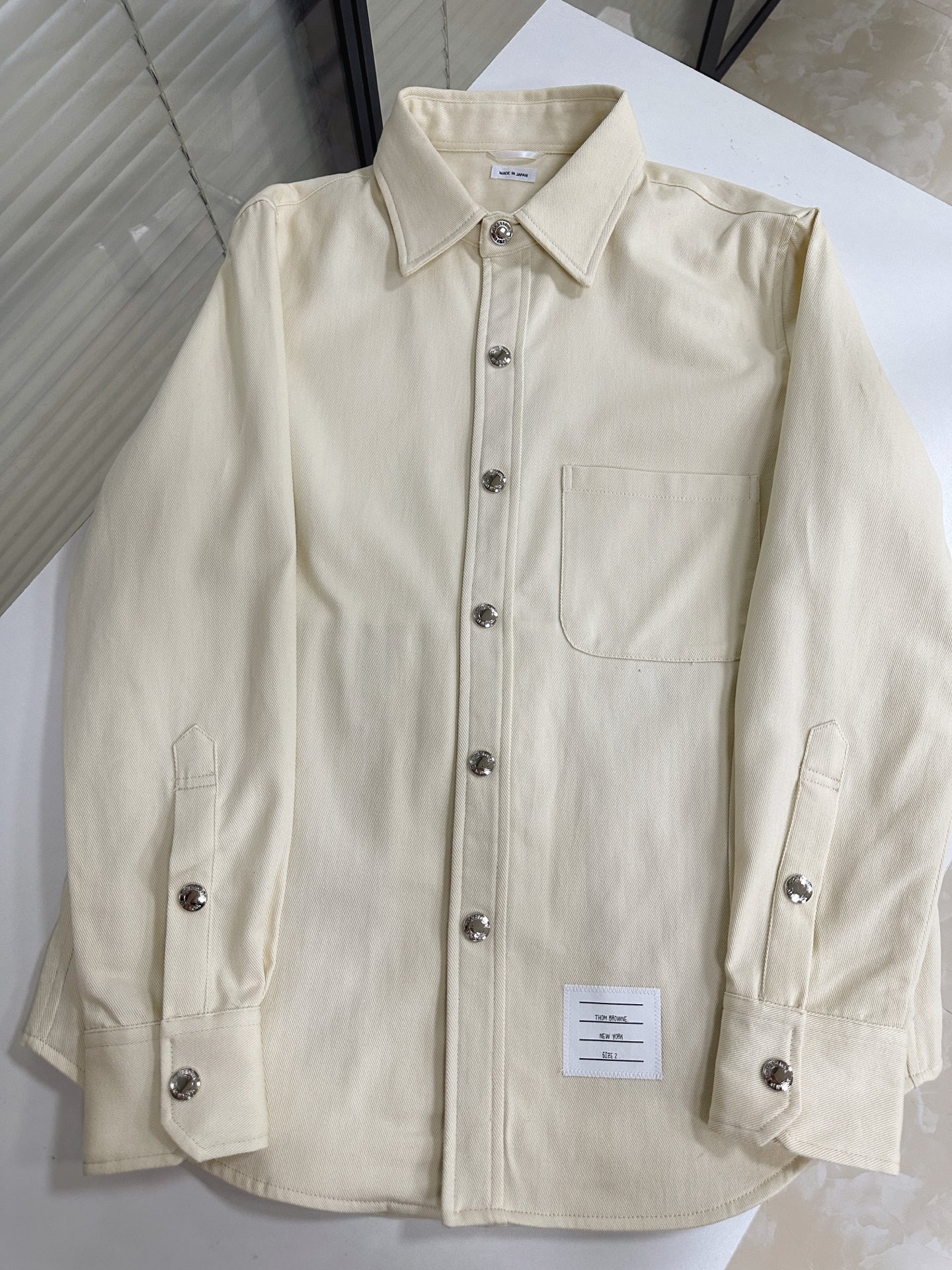 톰브라운 톰브라운 클래식 롱 슬리브 옥스포드 셔츠 레플리카 14번 이미지 - 의류 | 세미샵 레플리카 사이트