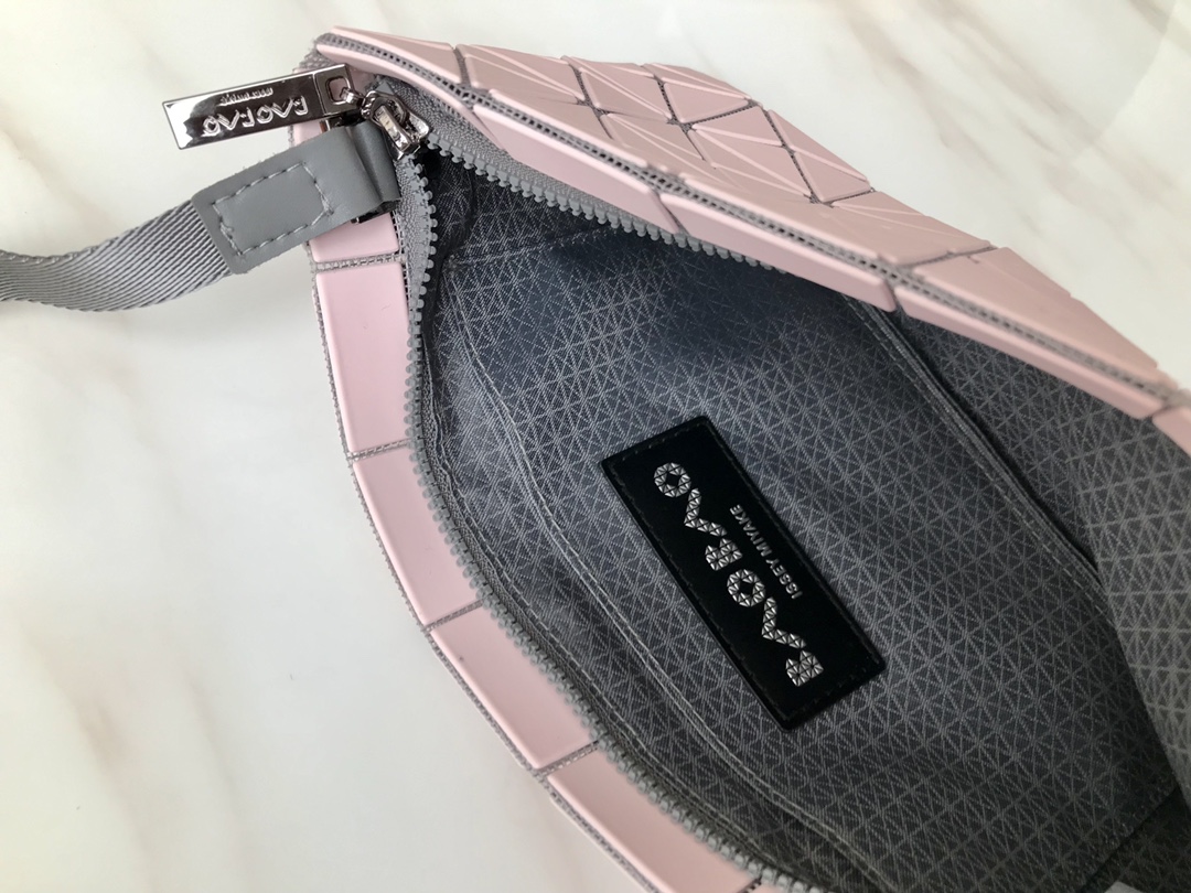 바오바오 바오바오 루센트 크로스백 레플리카 17번 이미지 - Bag | 세미샵 레플리카 사이트