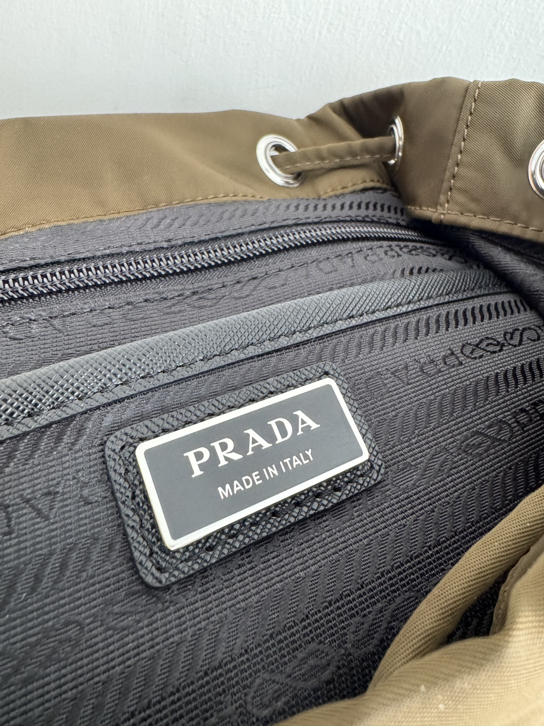 프라다 프라다 리나일론 백팩 레플리카 15번 이미지 - Bag | 세미샵 레플리카 사이트