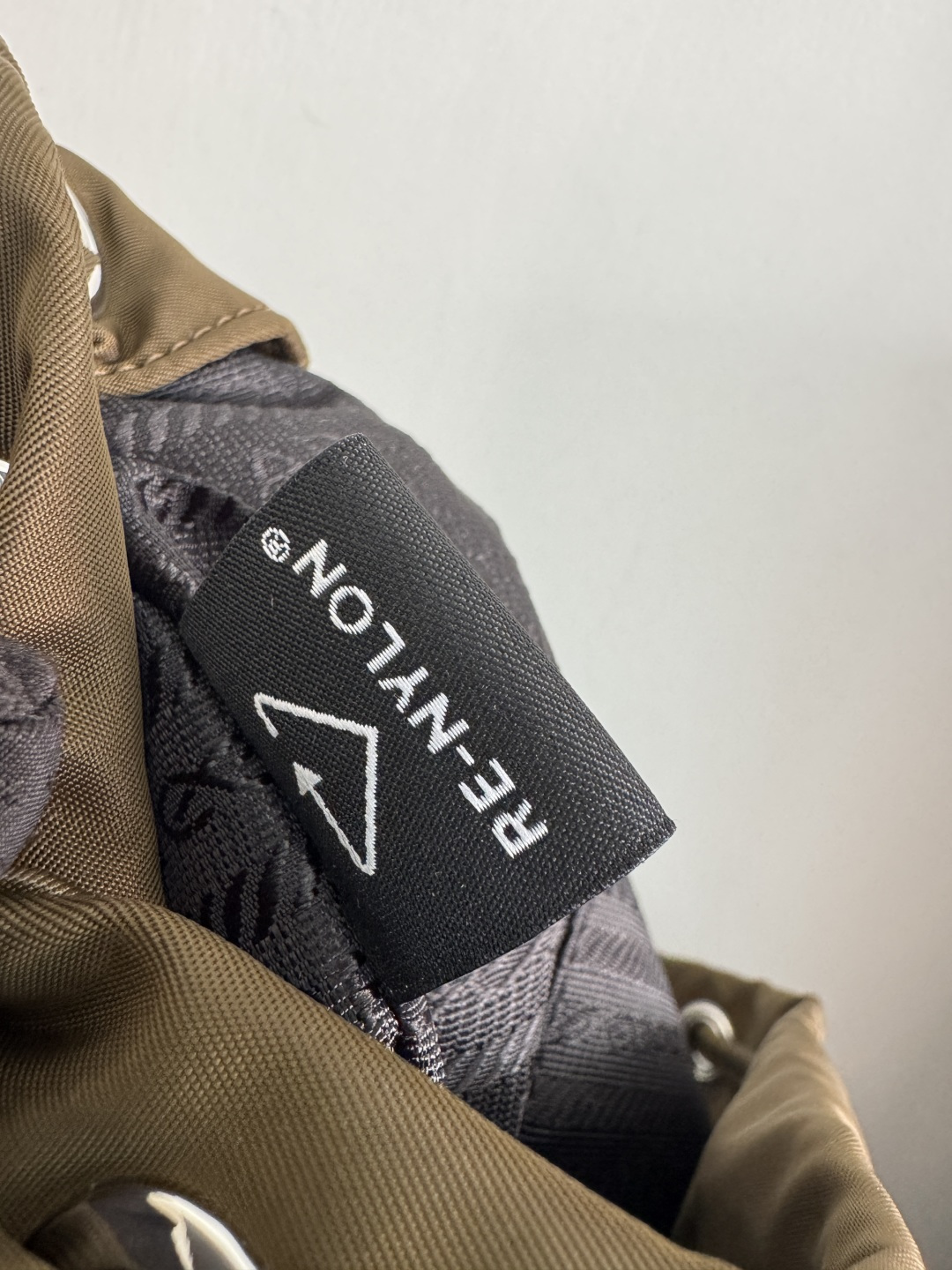 프라다 프라다 리나일론 백팩 레플리카 16번 이미지 - Bag | 세미샵 레플리카 사이트