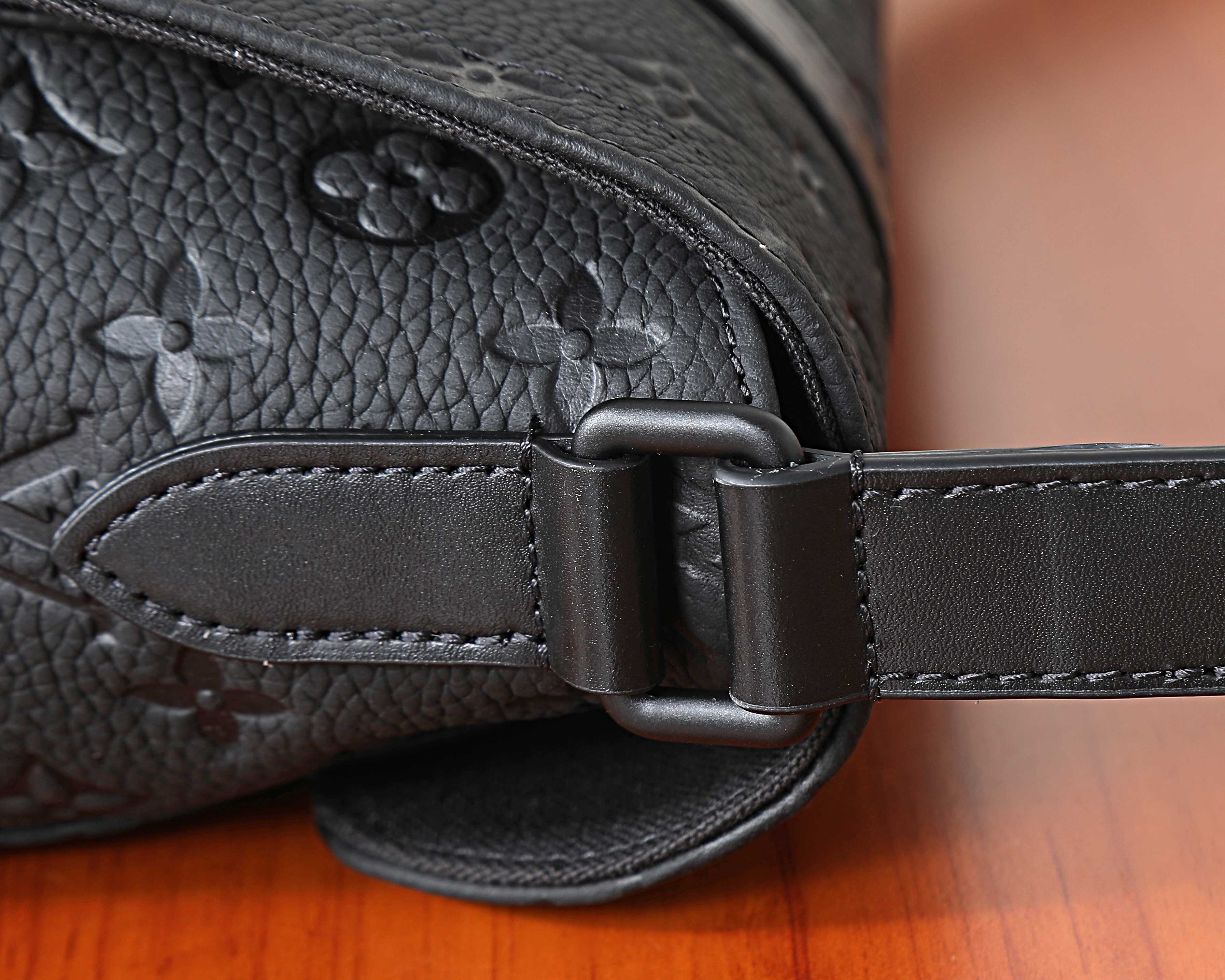 루이비통 루이비통 크리스토퍼 메신저백 레플리카 6번 이미지 - Bag | 세미샵 레플리카 사이트