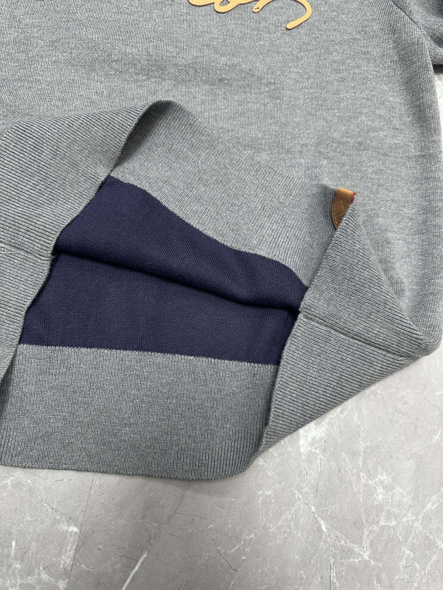 루이비통 루이비통 엠벨리시드 시그니처 후디 레플리카 9번 이미지 - 의류 | 세미샵 레플리카 사이트