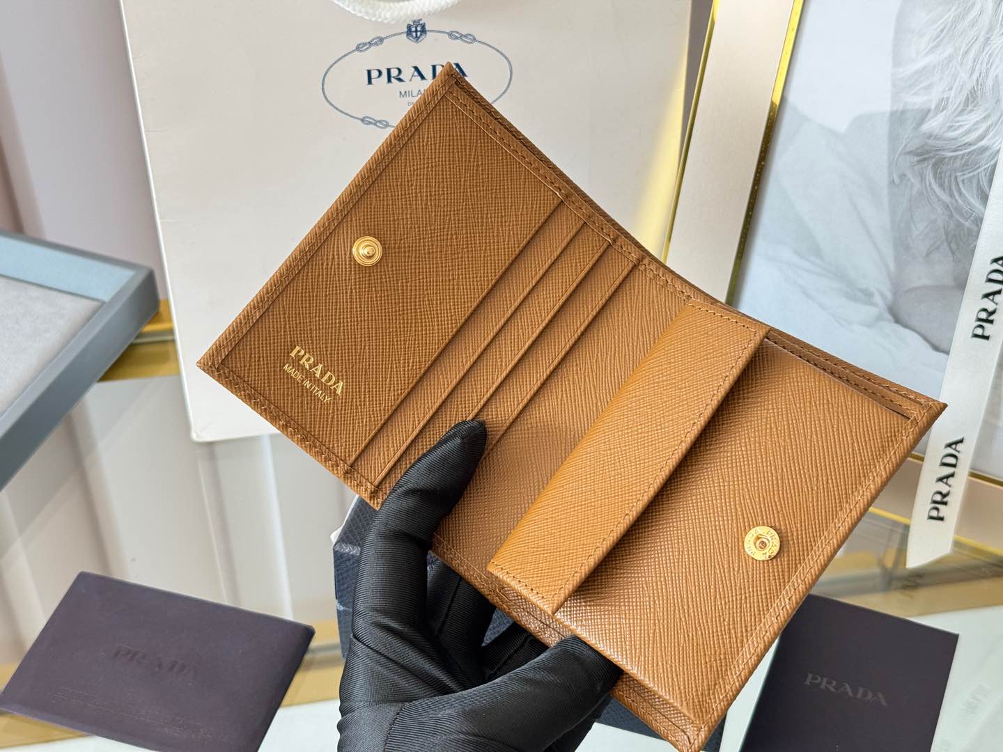 프라다 프라다 사피아노 레더 스몰 월릿 레플리카 41번 이미지 - 지갑 | 세미샵 레플리카 사이트