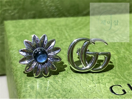 구찌더블 G 플라워 스터드 귀걸이 - 상세 이미지