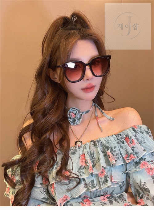 미우미우 선글라스 SMU08Z - 상세 이미지