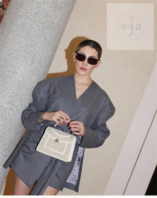 불가리 BV40025U 선글라스 - 상세 이미지