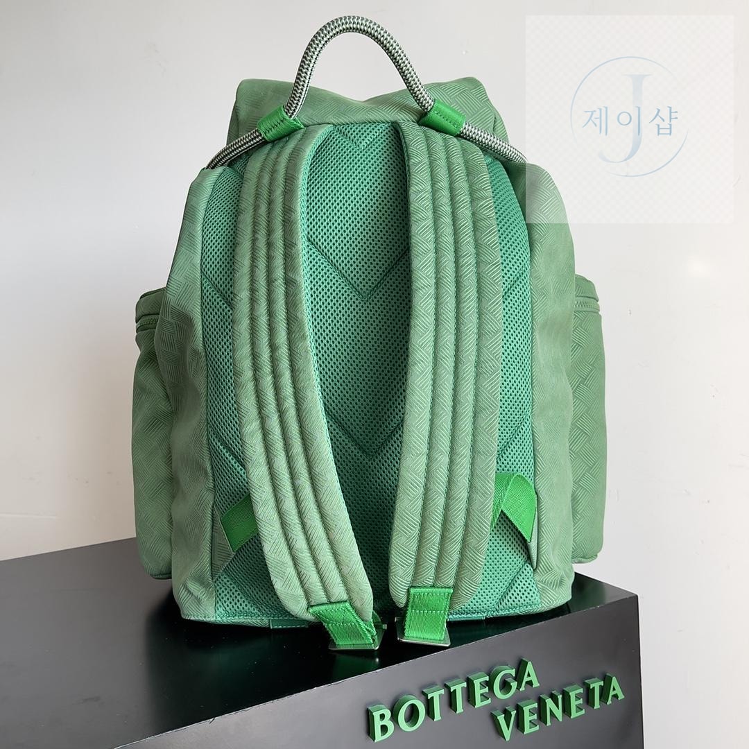 Bottega Veneta Alto Nylon BackPack - 상세 이미지