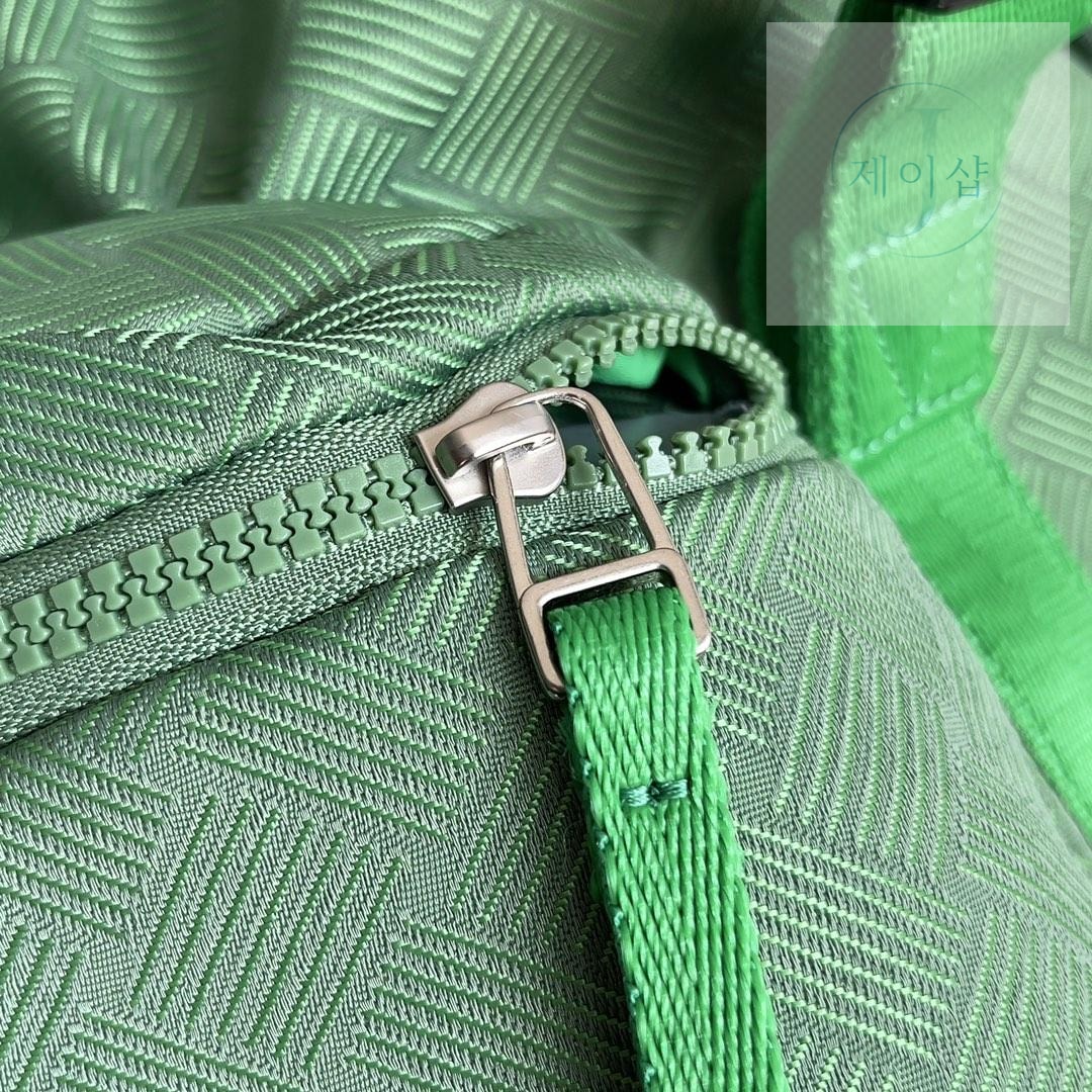 Bottega Veneta Alto Nylon BackPack - 상세 이미지
