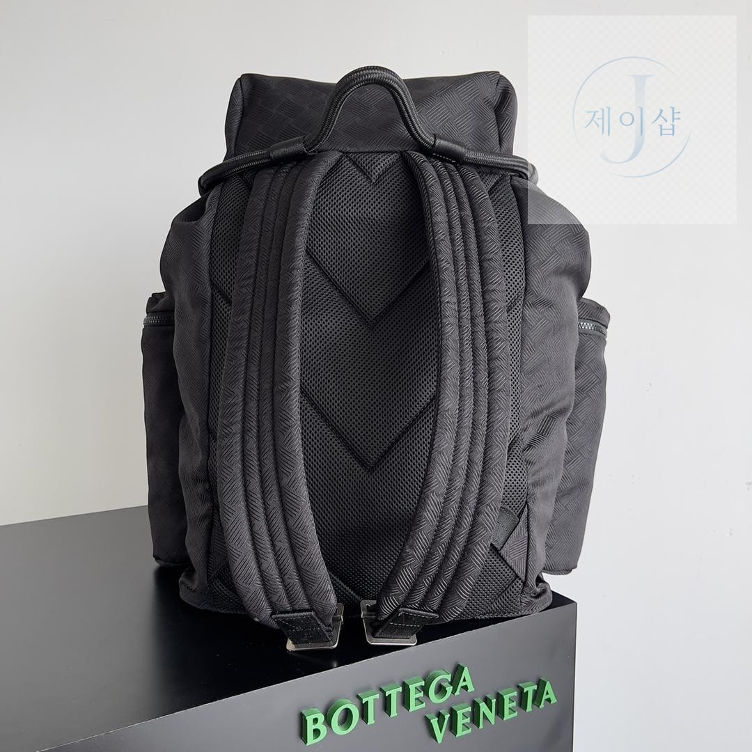 Bottega Veneta Alto Nylon BackPack - 상세 이미지