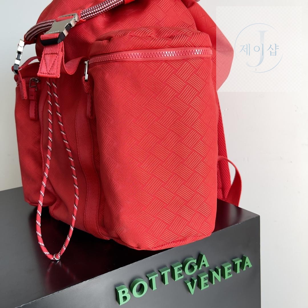 Bottega Veneta Alto Nylon BackPack - 상세 이미지