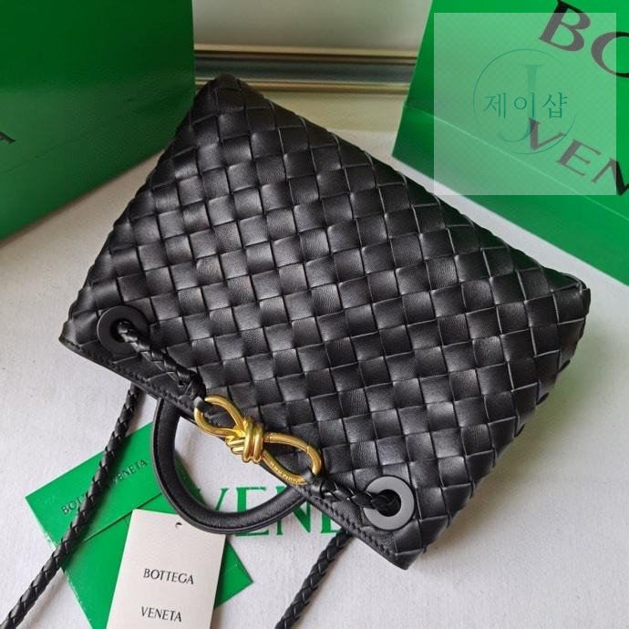 Bottega Veneta Andiamo - 상세 이미지