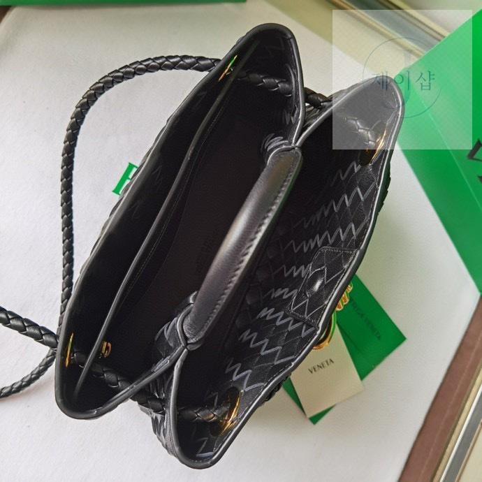 Bottega Veneta Andiamo - 상세 이미지
