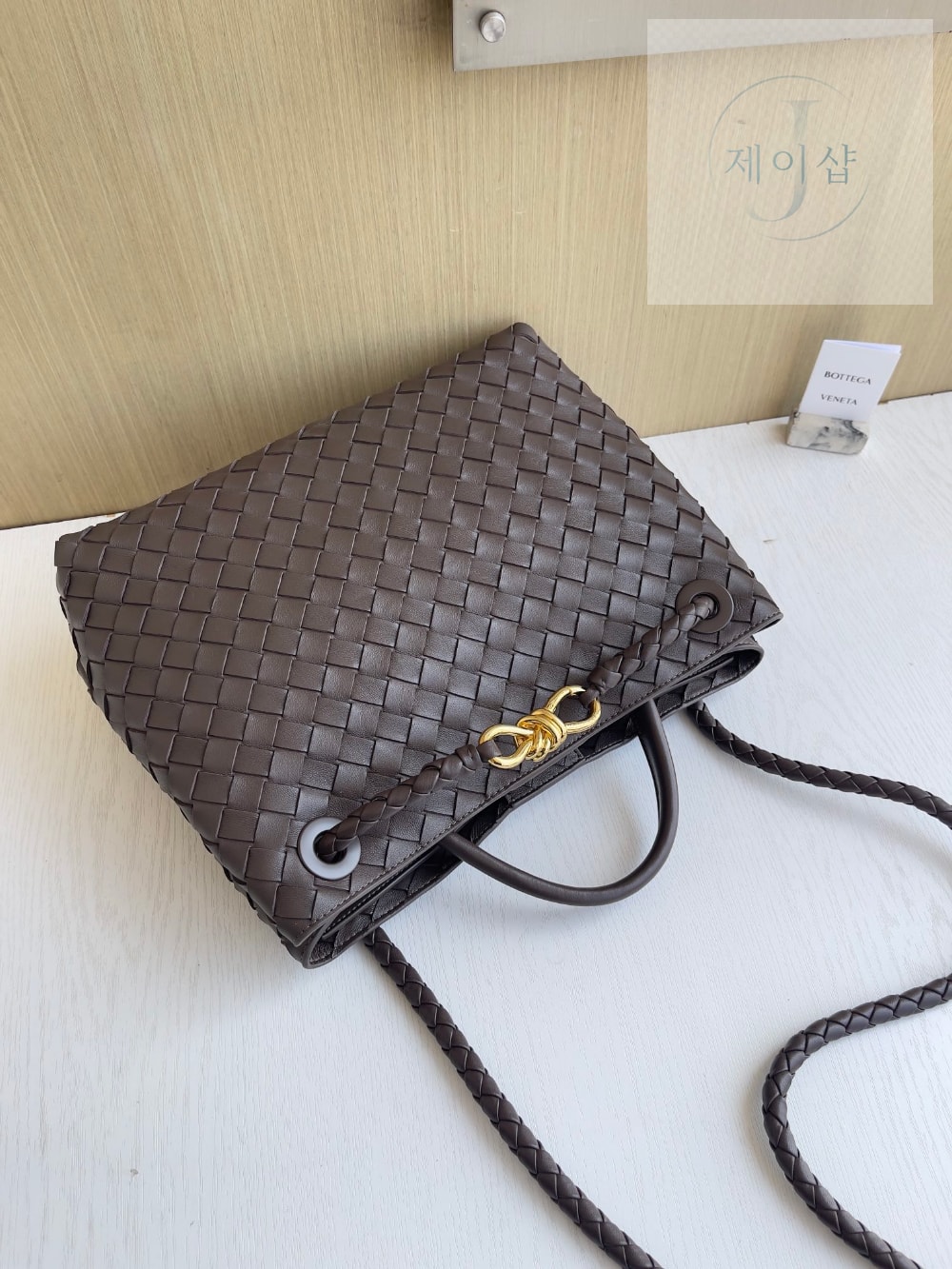 Bottega Veneta Andiamo Medium - 상세 이미지