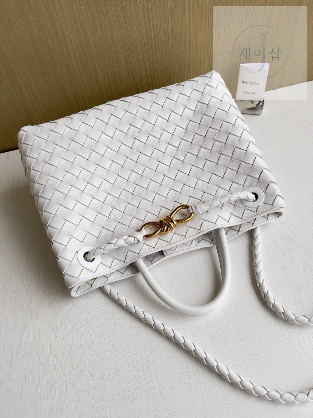 Bottega Veneta Andiamo Medium - 상세 이미지