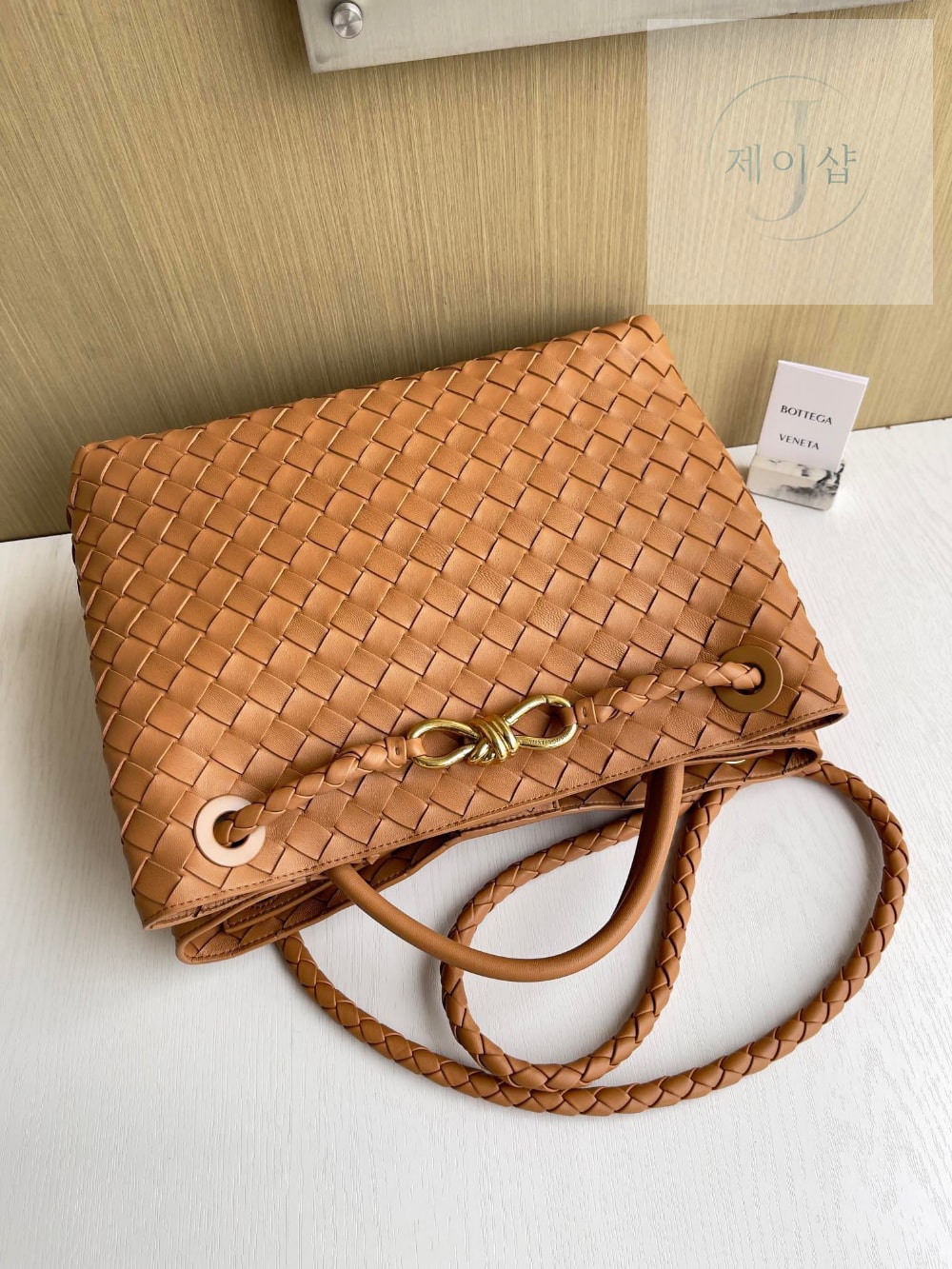 Bottega Veneta Andiamo Medium - 상세 이미지