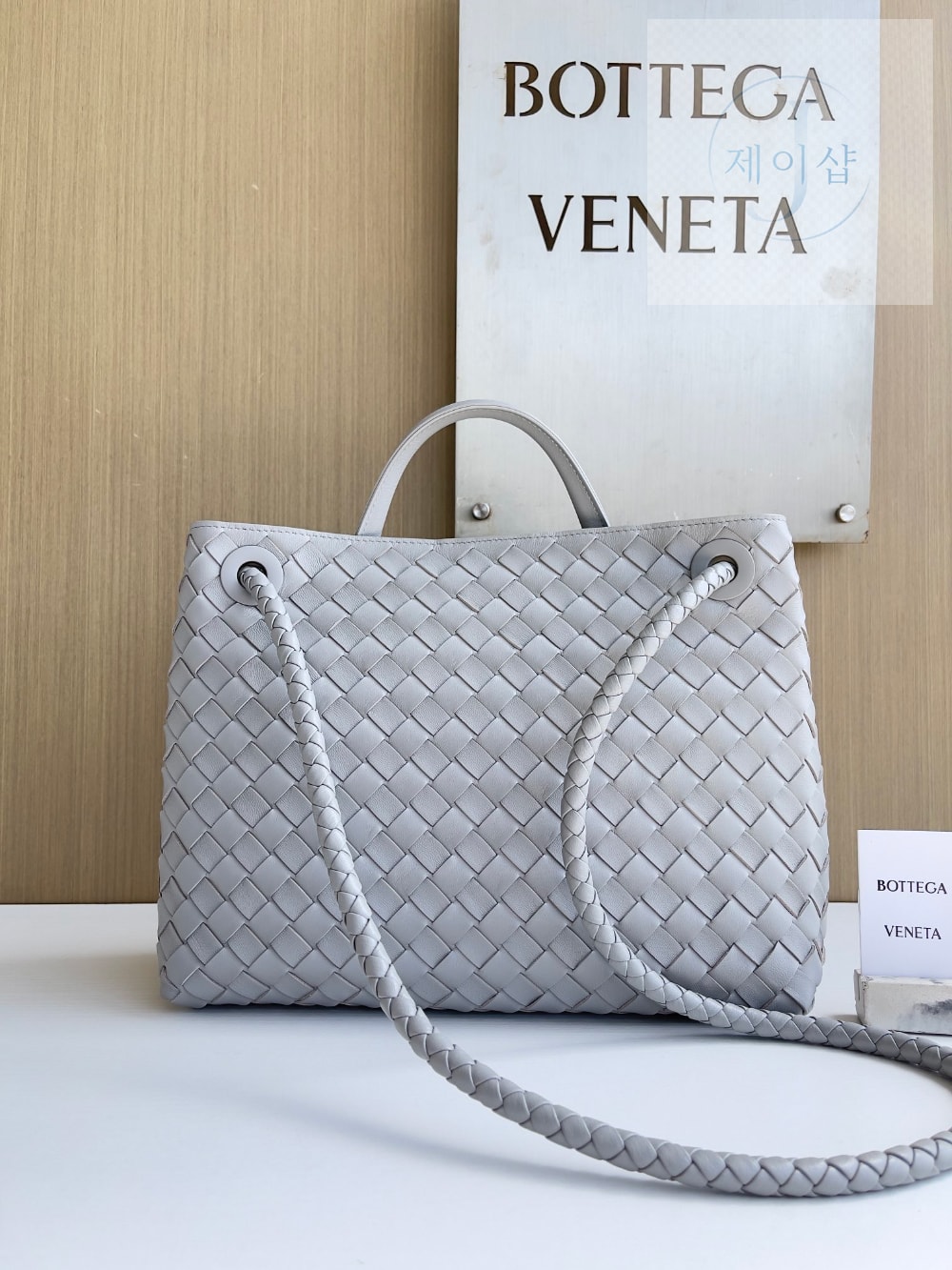 Bottega Veneta Andiamo Medium - 상세 이미지