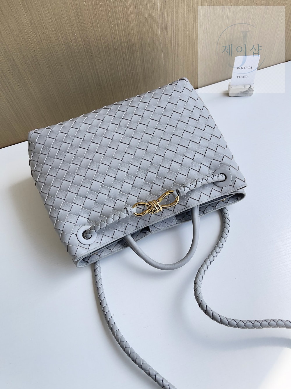 Bottega Veneta Andiamo Medium - 상세 이미지
