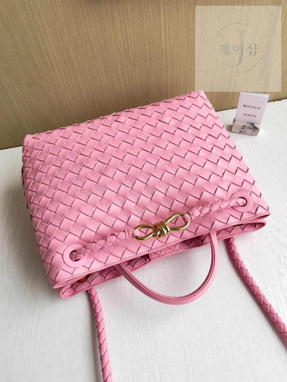 Bottega Veneta Andiamo Medium - 상세 이미지