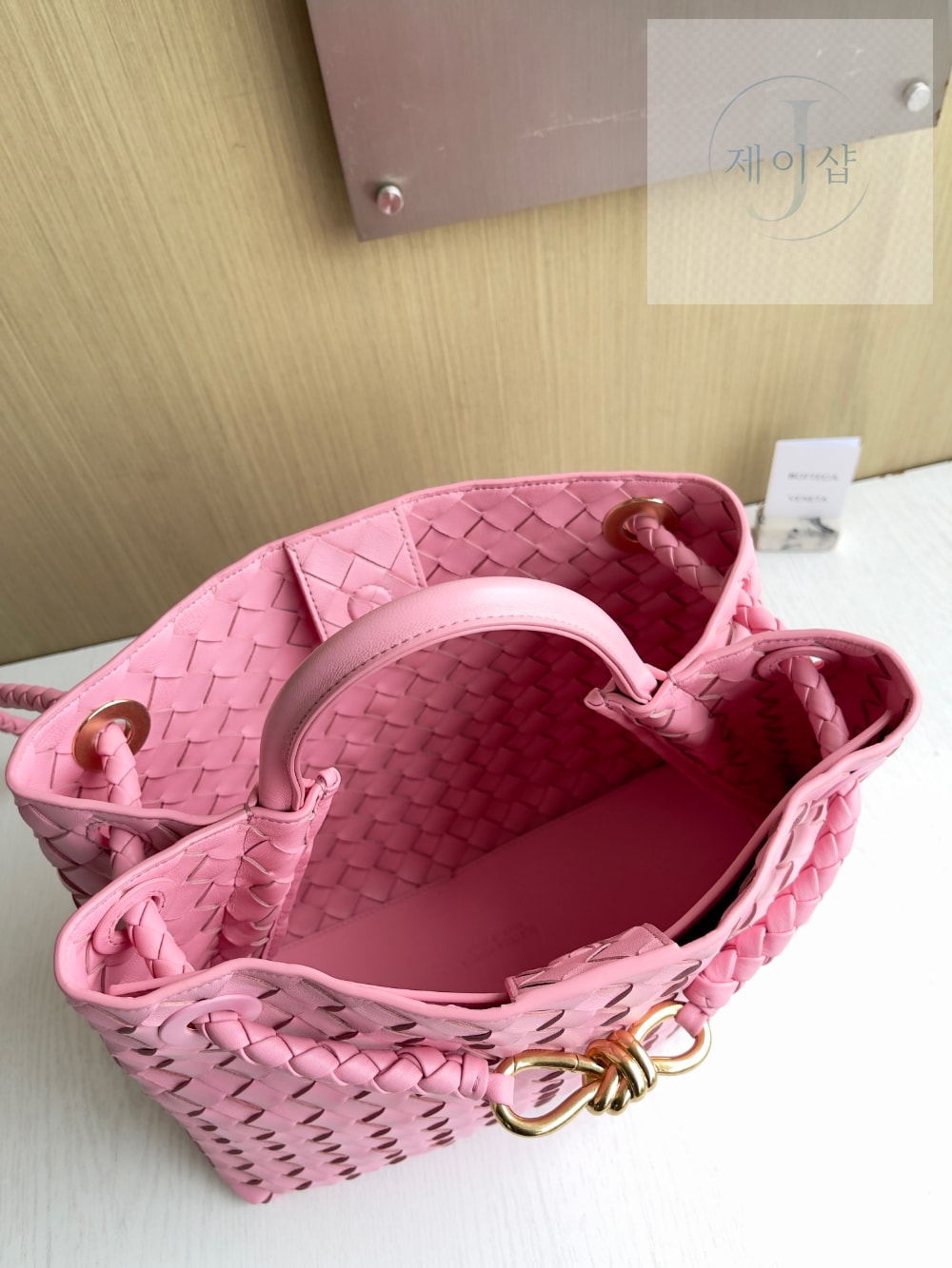 Bottega Veneta Andiamo Medium - 상세 이미지
