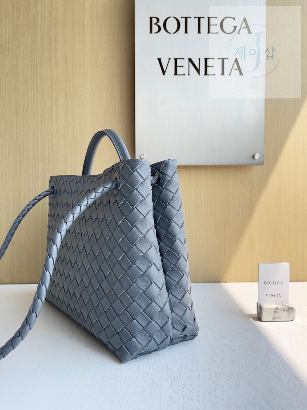Bottega Veneta Andiamo Medium - 상세 이미지