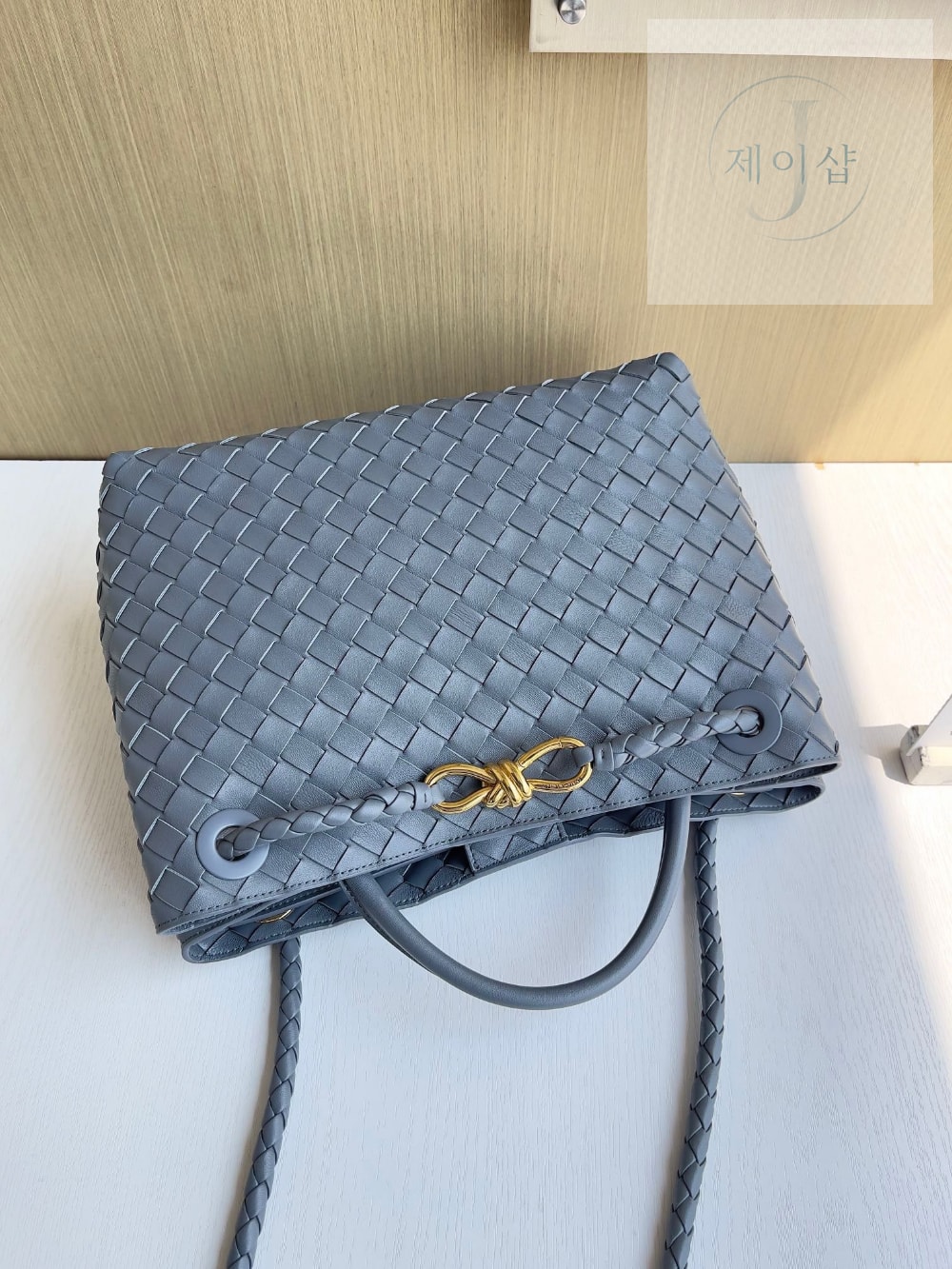Bottega Veneta Andiamo Medium - 상세 이미지