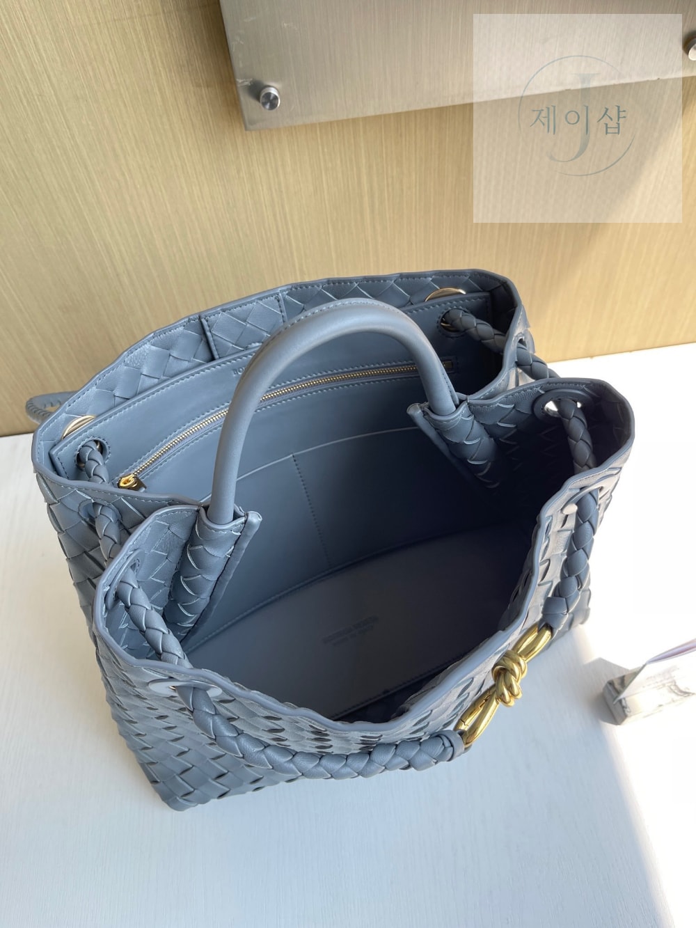 Bottega Veneta Andiamo Medium - 상세 이미지