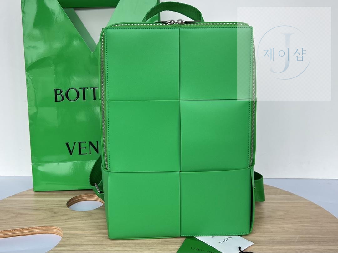 Bottega Veneta Arco BackPack