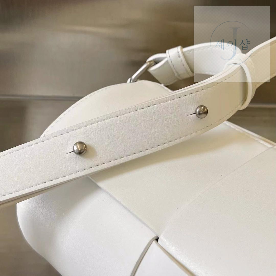 Bottega Veneta Canette - 상세 이미지