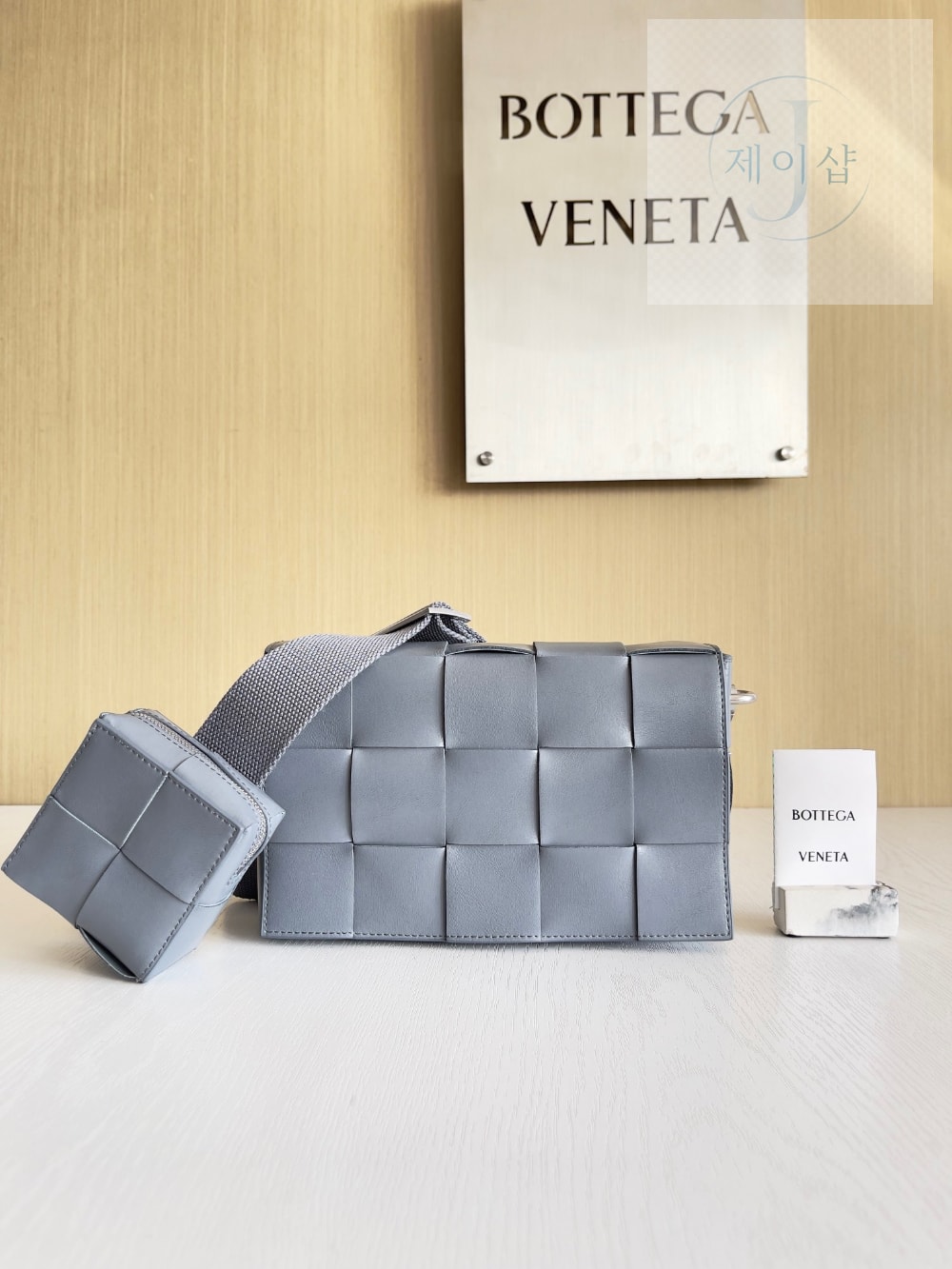 Bottega Veneta Cassette With Versatile Strap