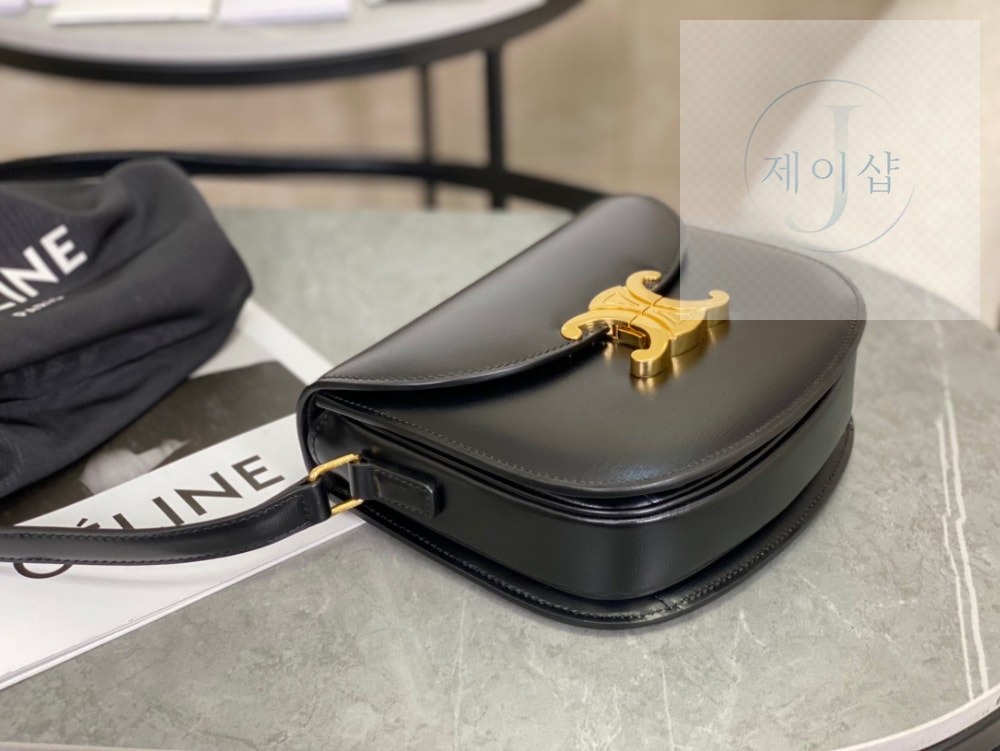 Celine Besace Clea Calfskin - 상세 이미지