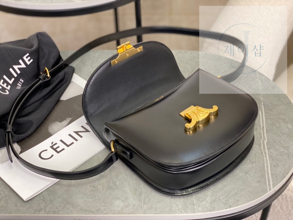 Celine Besace Clea Calfskin - 상세 이미지