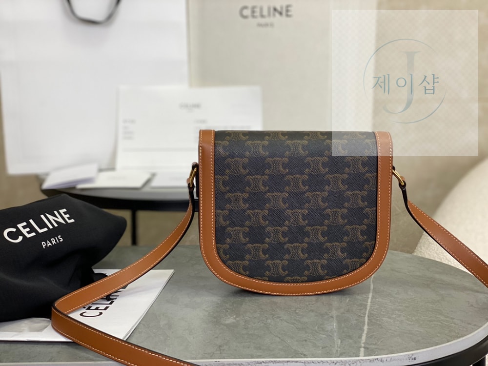 Celine Besace Clea Calfskin - 상세 이미지