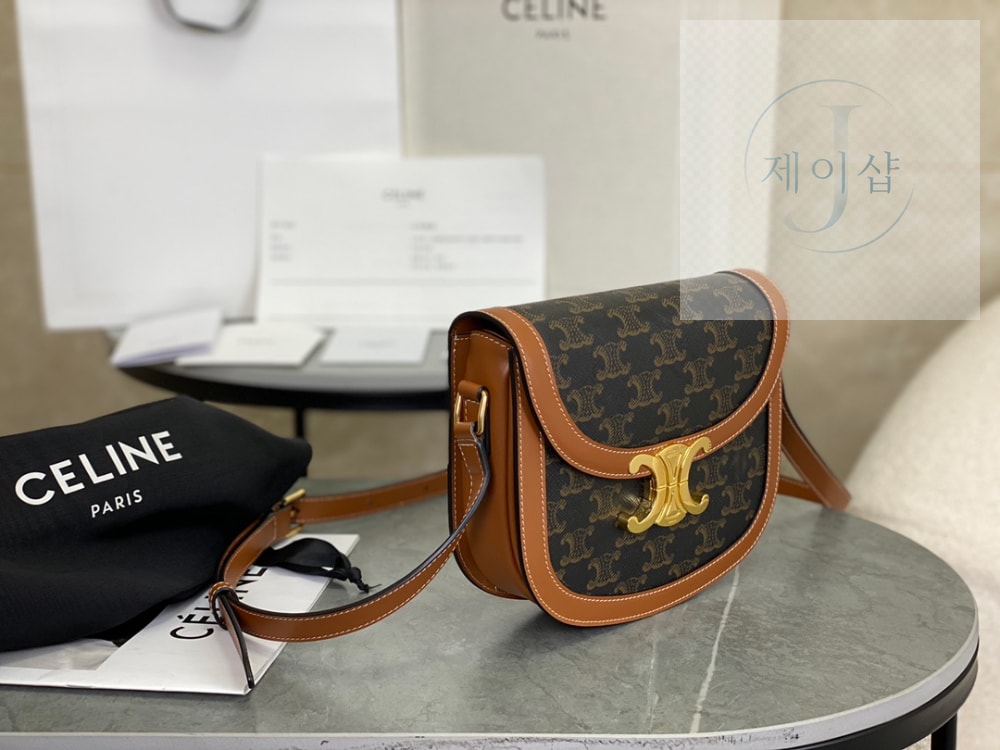 Celine Besace Clea Calfskin - 상세 이미지