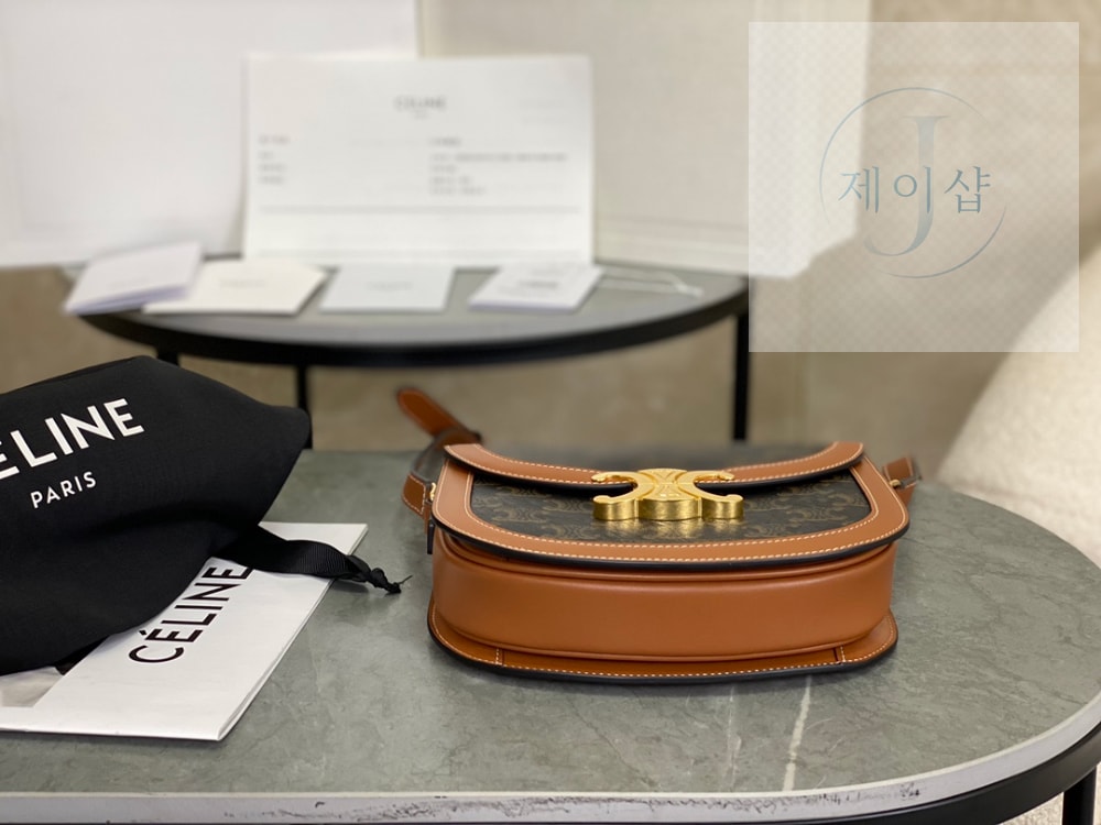 Celine Besace Clea Calfskin - 상세 이미지