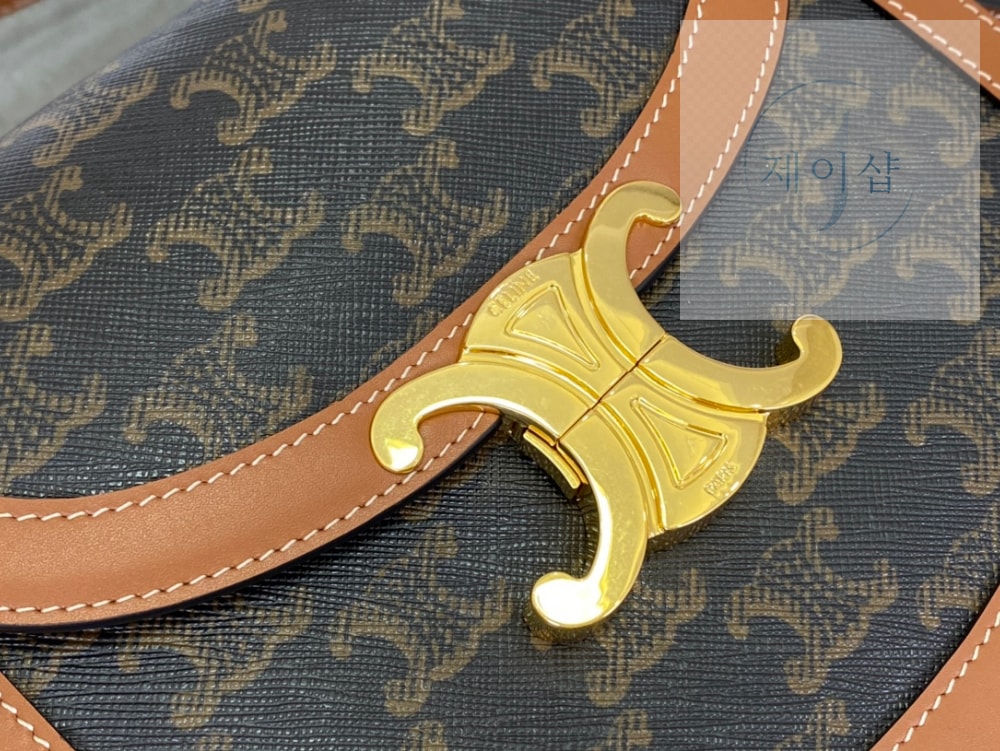 Celine Besace Clea Calfskin - 상세 이미지