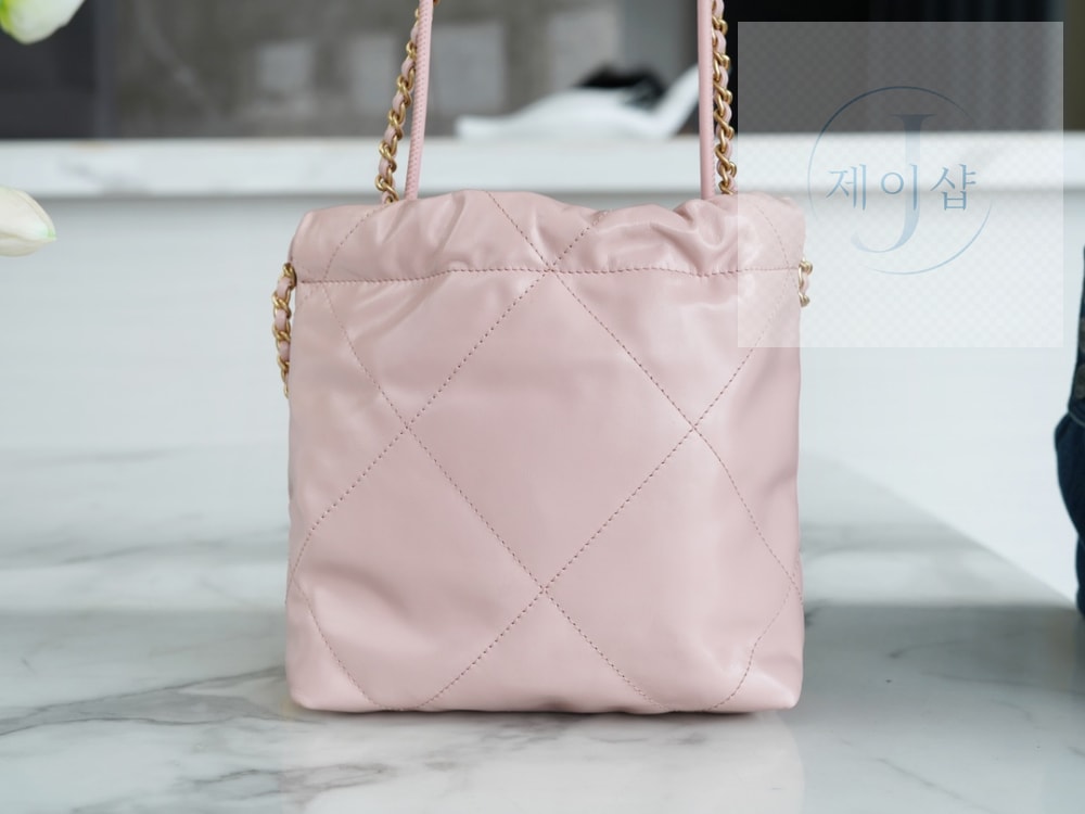 Chanel 22 Mini - 상세 이미지