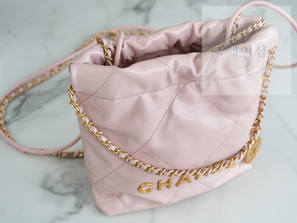 Chanel 22 Mini - 상세 이미지