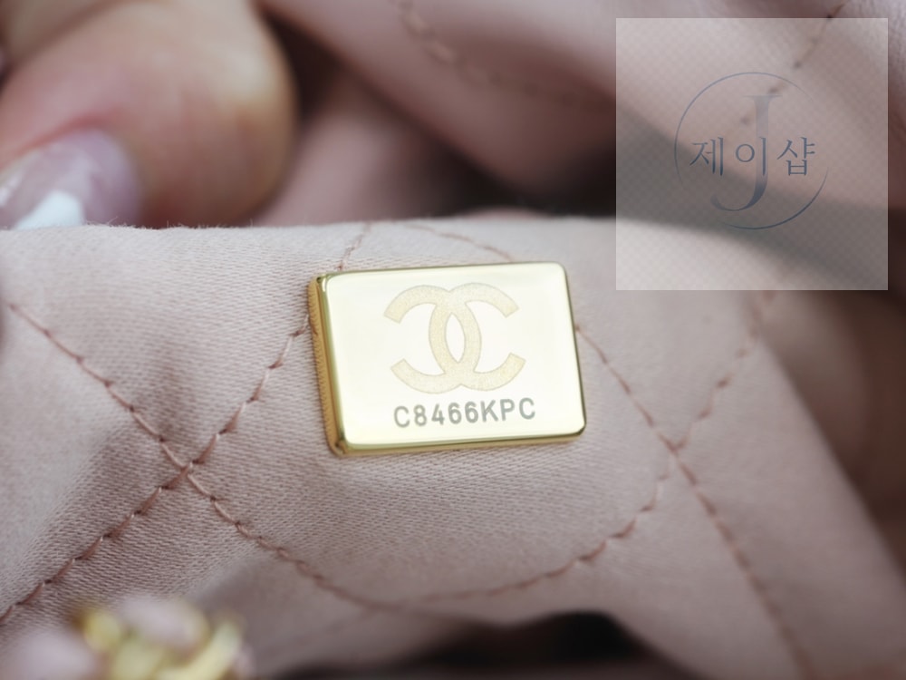 Chanel 22 Mini - 상세 이미지
