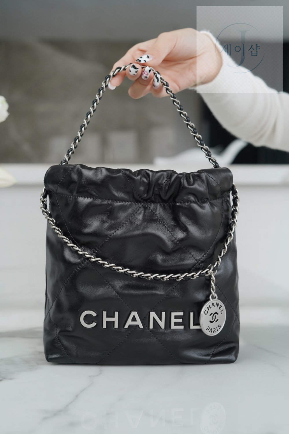 Chanel 22 Mini