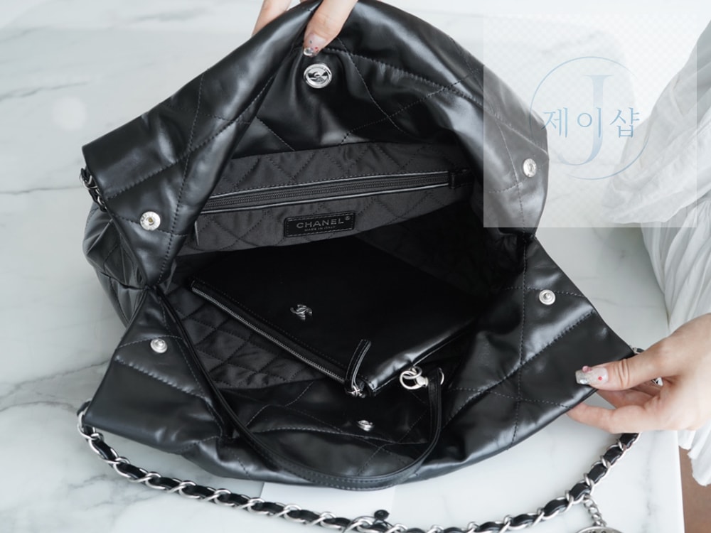 Chanel 22 Small - 상세 이미지