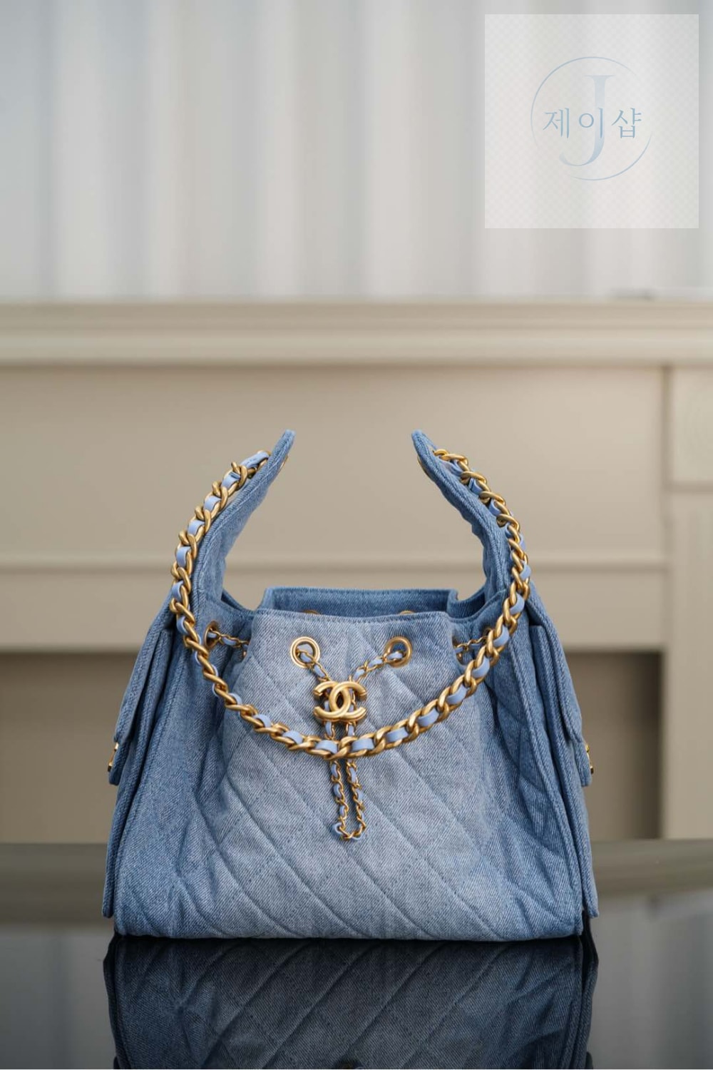 Chanel 25 Hobo Small