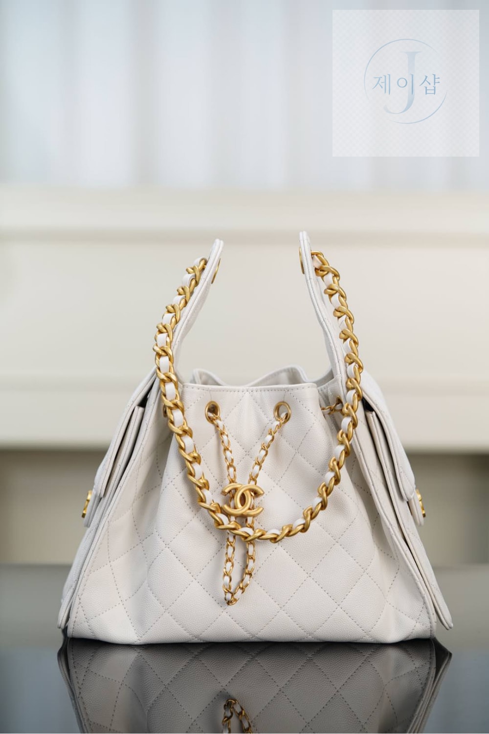 Chanel 25 Hobo Small