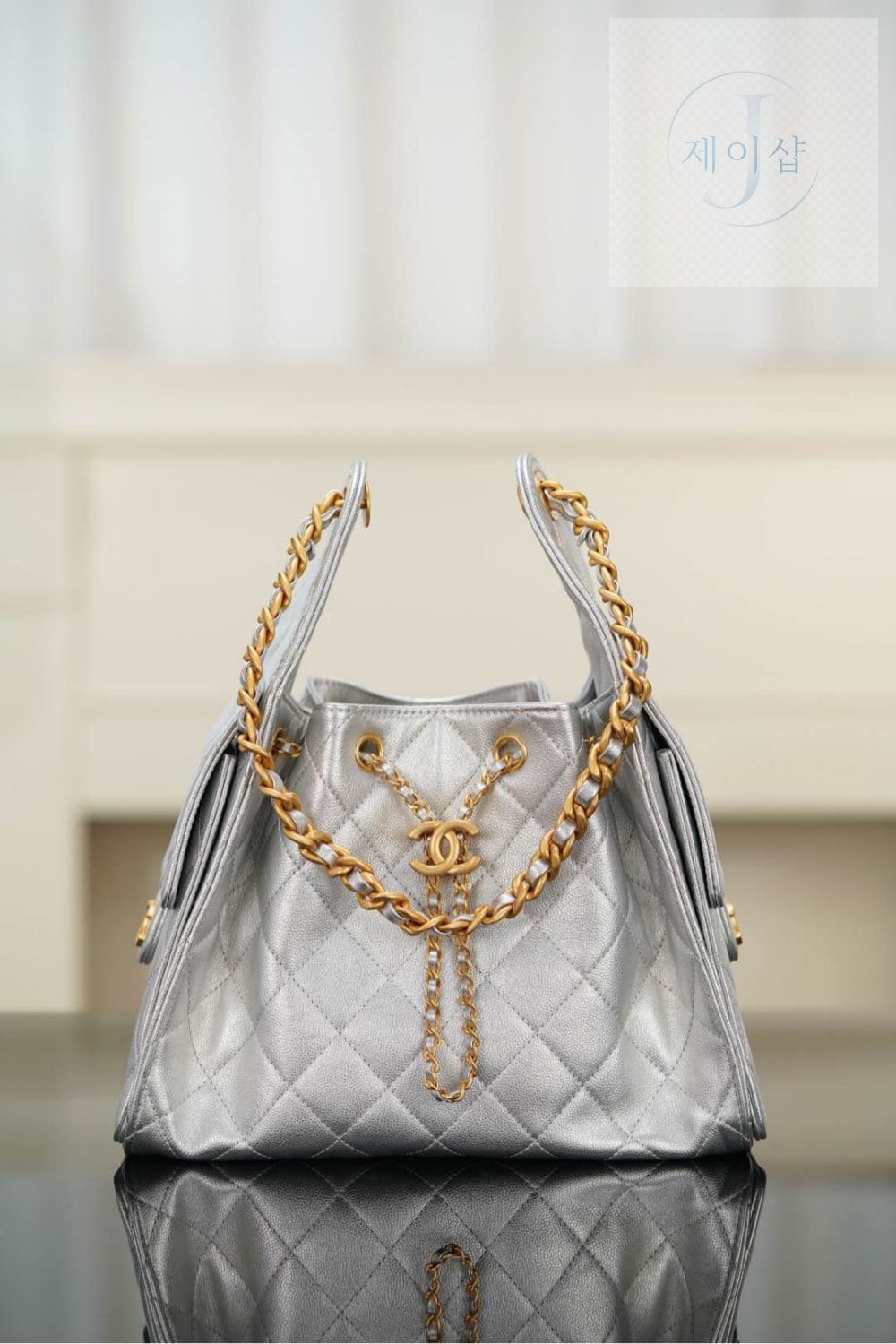 Chanel 25 Hobo Small