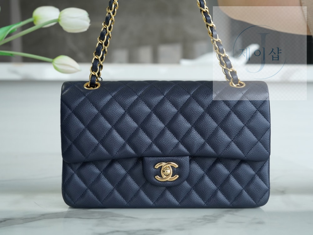 Chanel Classic Medium Caviar