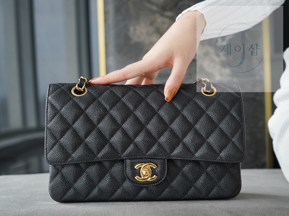Chanel Classic Medium Caviar