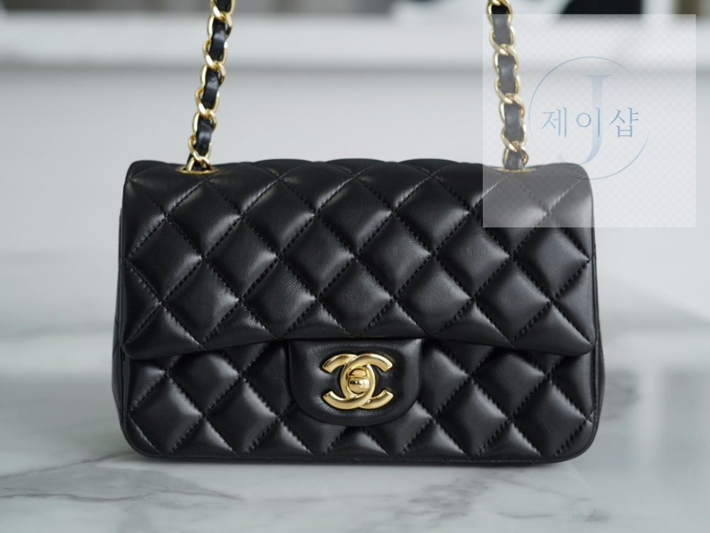 Chanel Classic New Mini Lam