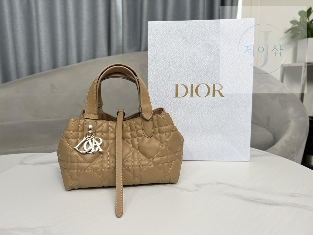 Dior Toujours